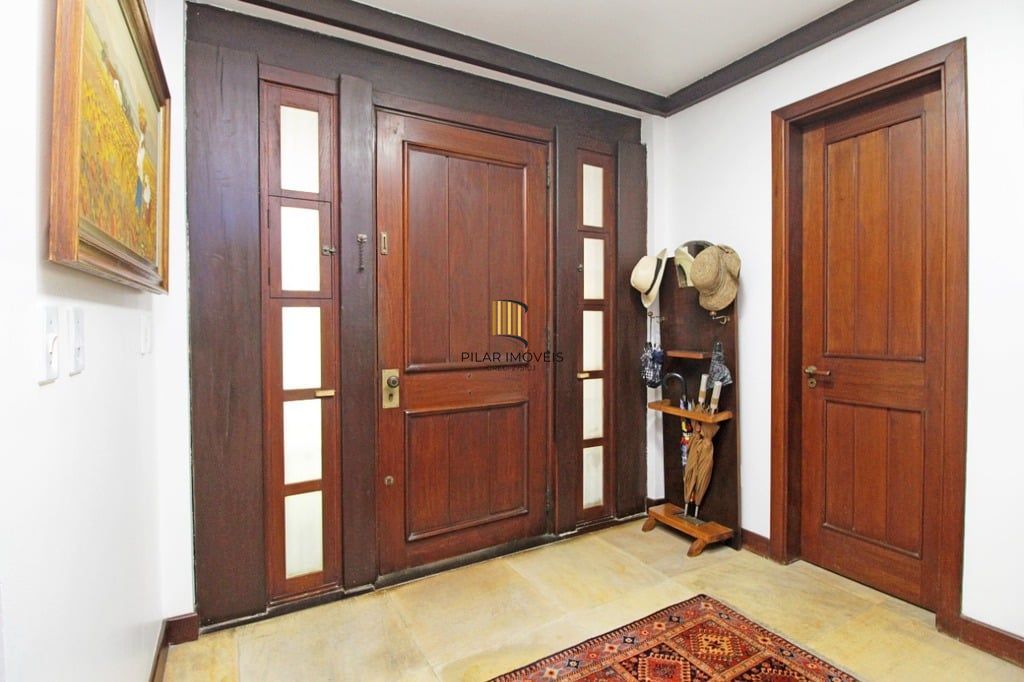 Casa de Condomínio 4 dormitórios no bairro Santa Tereza