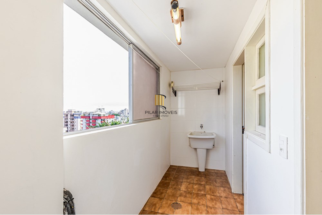 Apartamento 3 dormitórios no bairro Mont Serrat