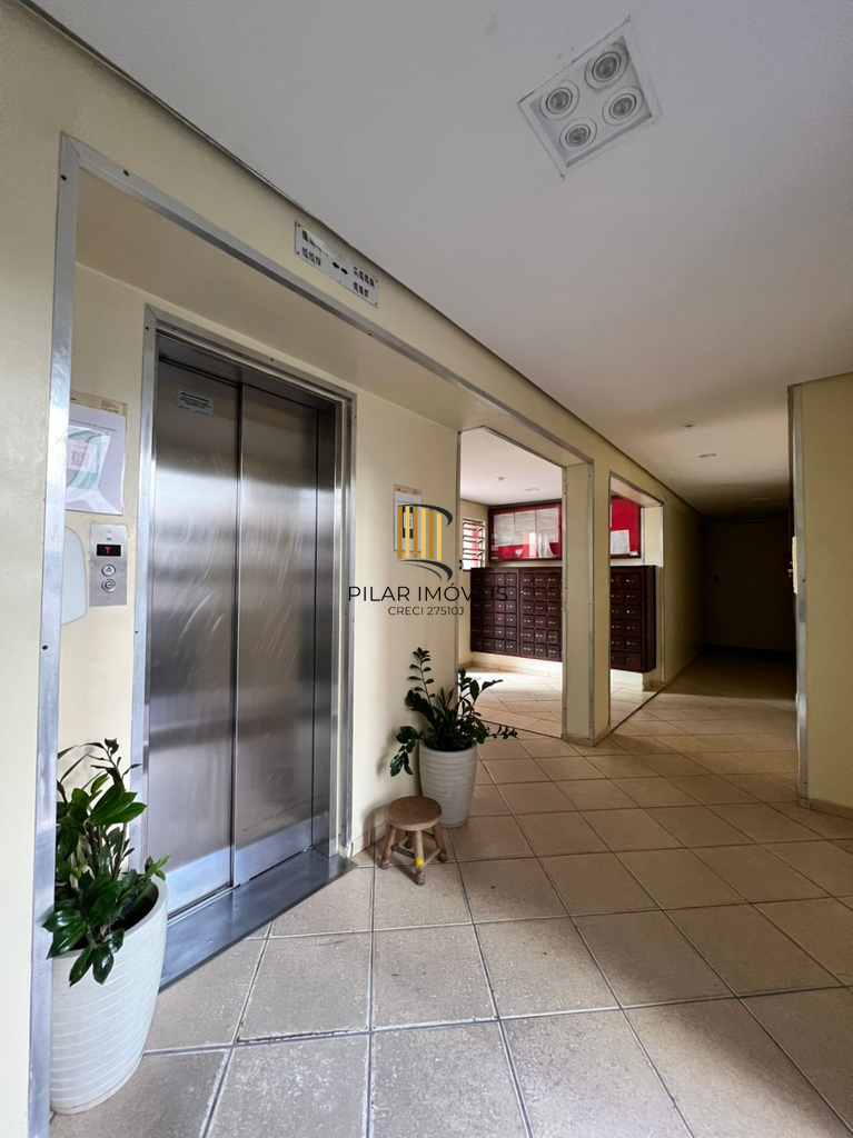 Apartamento 2 dormitórios no bairro Camaquã