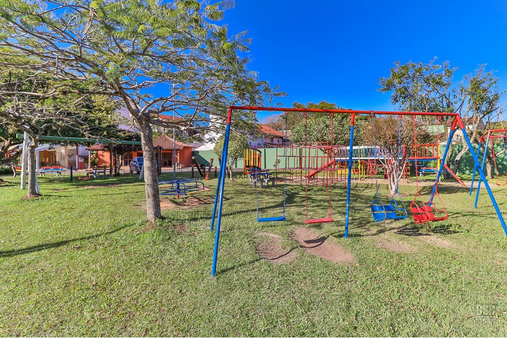 Casa de Condomínio 3 dormitórios no bairro Ipanema