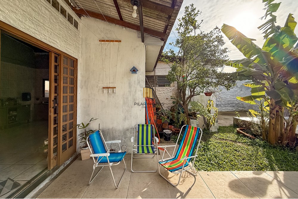 Casa 6 dormitórios no bairro Centro