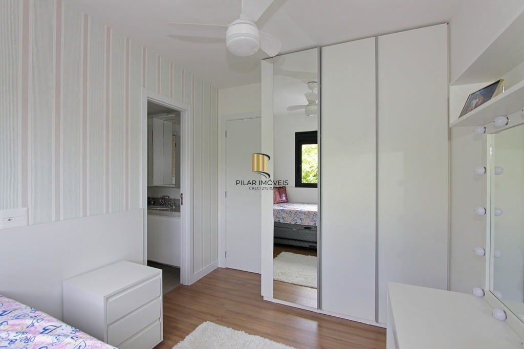 Apartamento 3 dormitórios no bairro Menino Deus