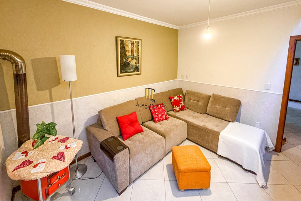 Casa 6 dormitórios no bairro Marechal Rondon