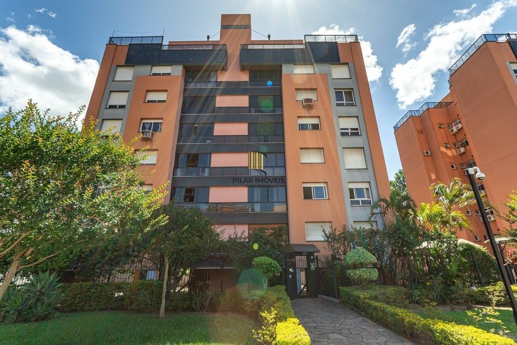 Cobertura 2 dormitórios no bairro Chácara das Pedras