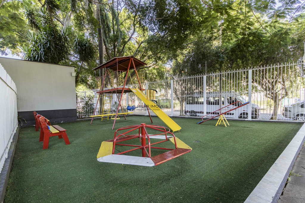 Apartamento 2 dormitórios no bairro Menino Deus