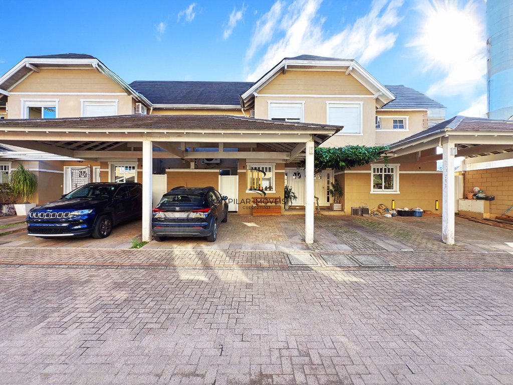 Casa de Condomínio 3 dormitórios no bairro Jardim Carvalho