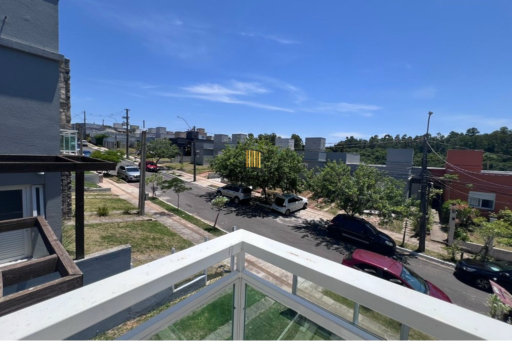 Casa 3 dormitórios no bairro Lomba do Pinheiro