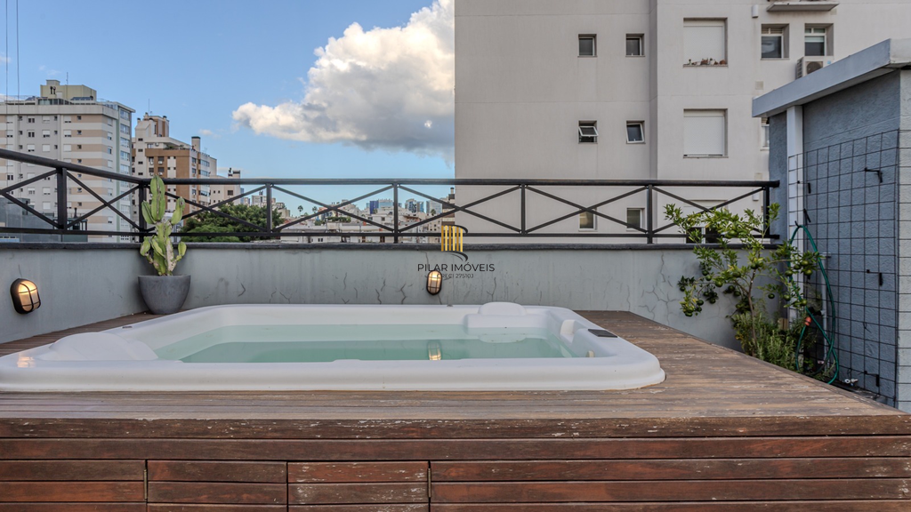 Cobertura 2 dormitórios no bairro Petrópolis