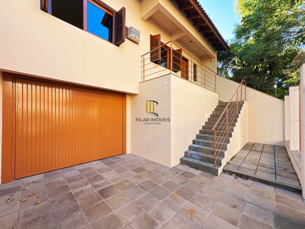 Casa 2 dormitórios no bairro Medianeira