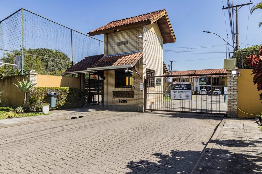 Casa de Condomínio 2 dormitórios no bairro Aberta dos Morros