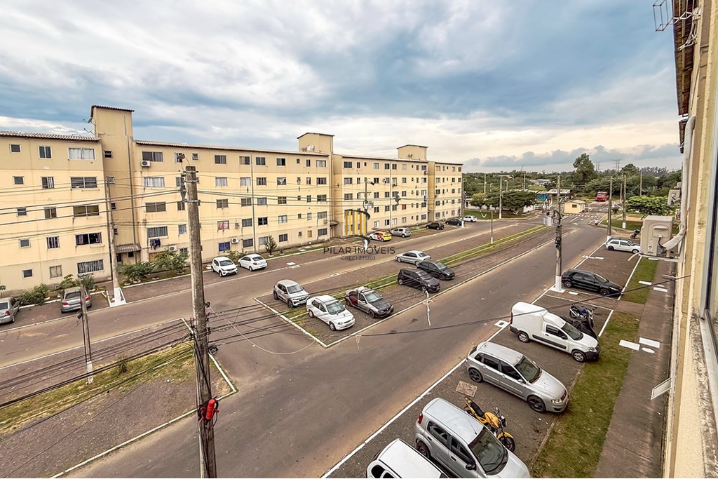 Apartamento 2 dormitórios no bairro Guajuviras