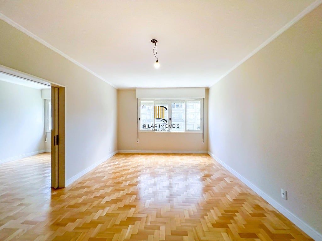 Apartamento 4 dormitórios no bairro Moinhos de Vento