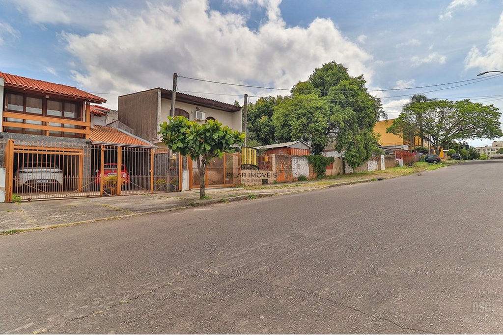 Casa 2 dormitórios no bairro Vila Jardim