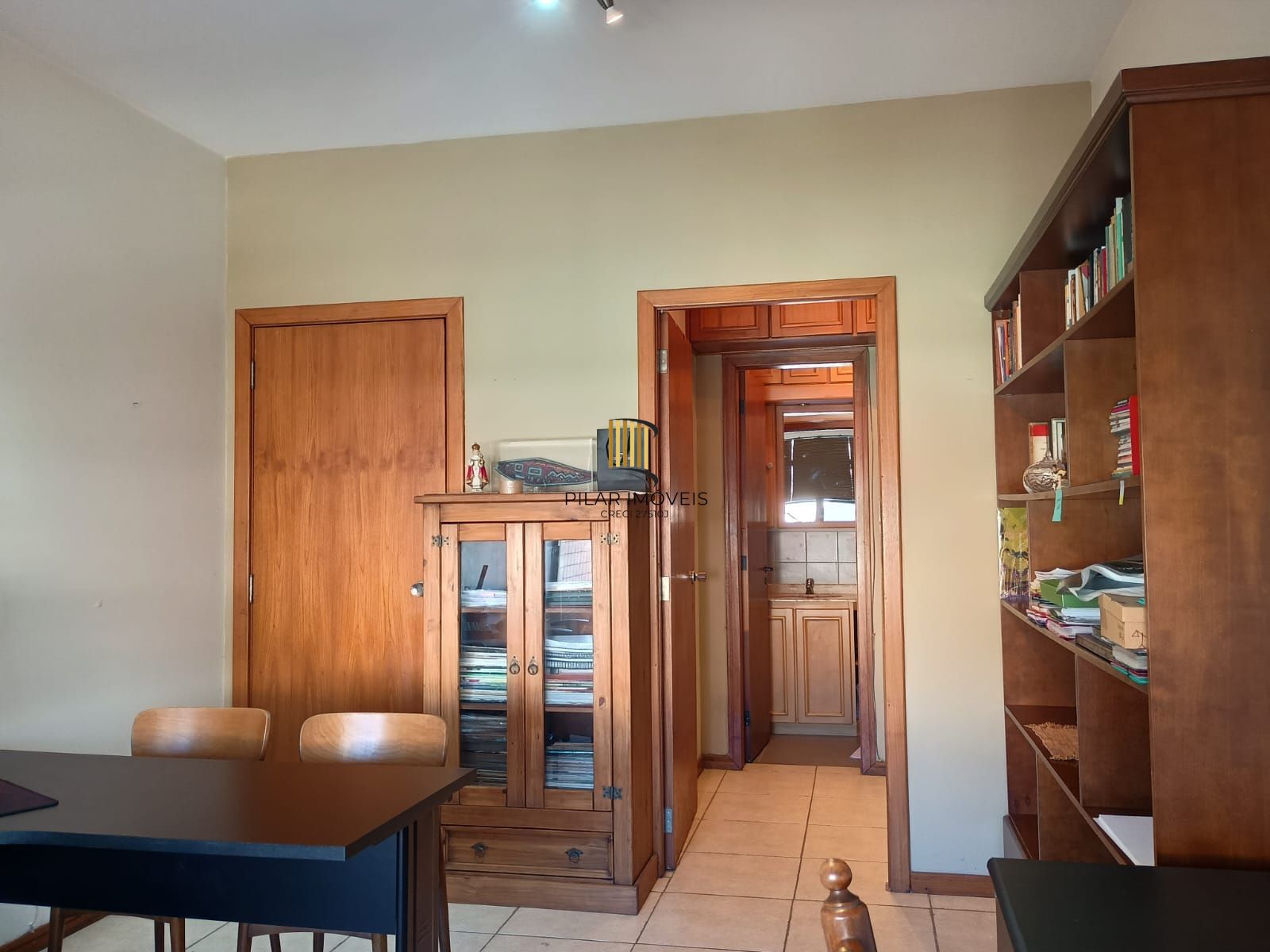 Sala comercial com 33,13 m2, multiuso, ampla, ventilada e ensolarada.