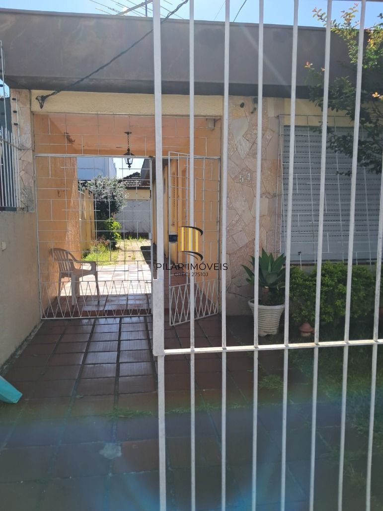 Casa 3 dormitórios no bairro Santa Maria Goretti