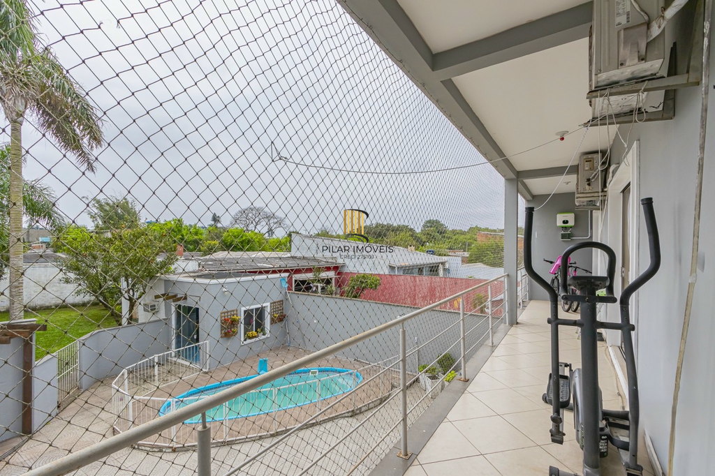 Casa 3 dormitórios no bairro Niterói