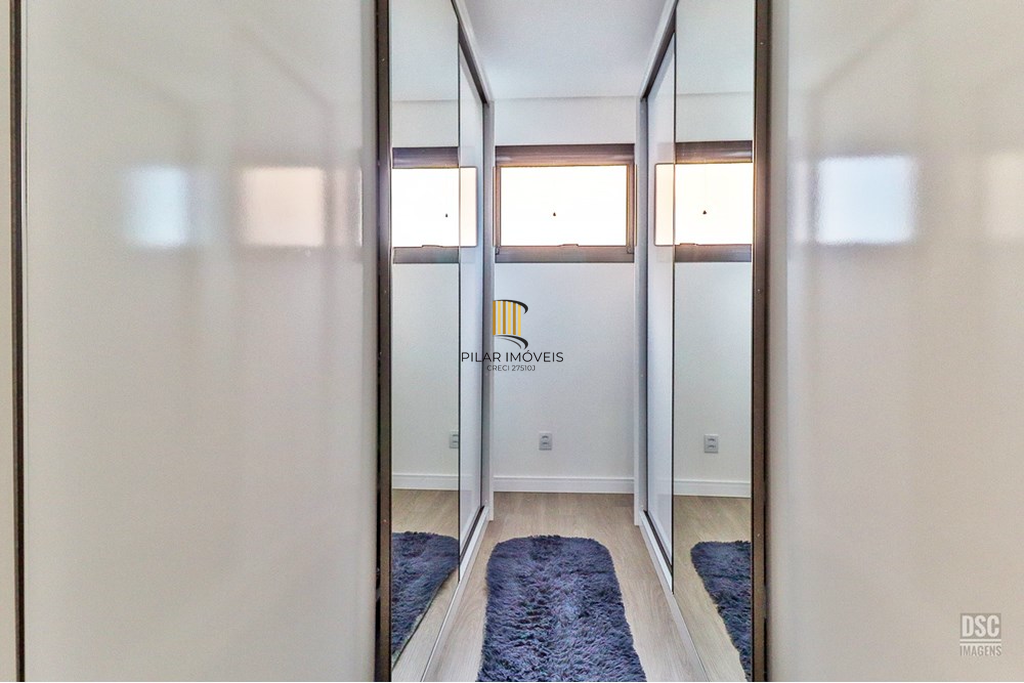 Casa de Condomínio 5 dormitórios no bairro Vila Nova