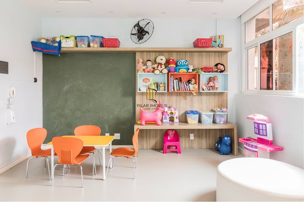 Apartamento 2 dormitórios no bairro Azenha