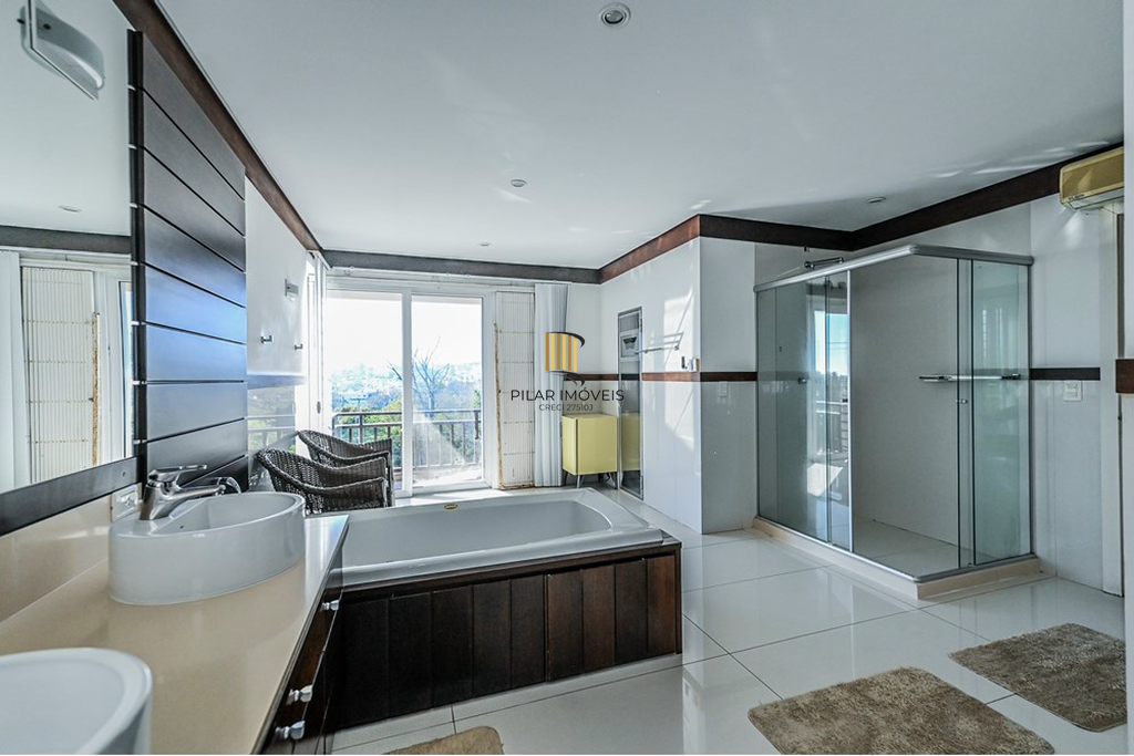 Casa 4 dormitórios no bairro Morro Santana