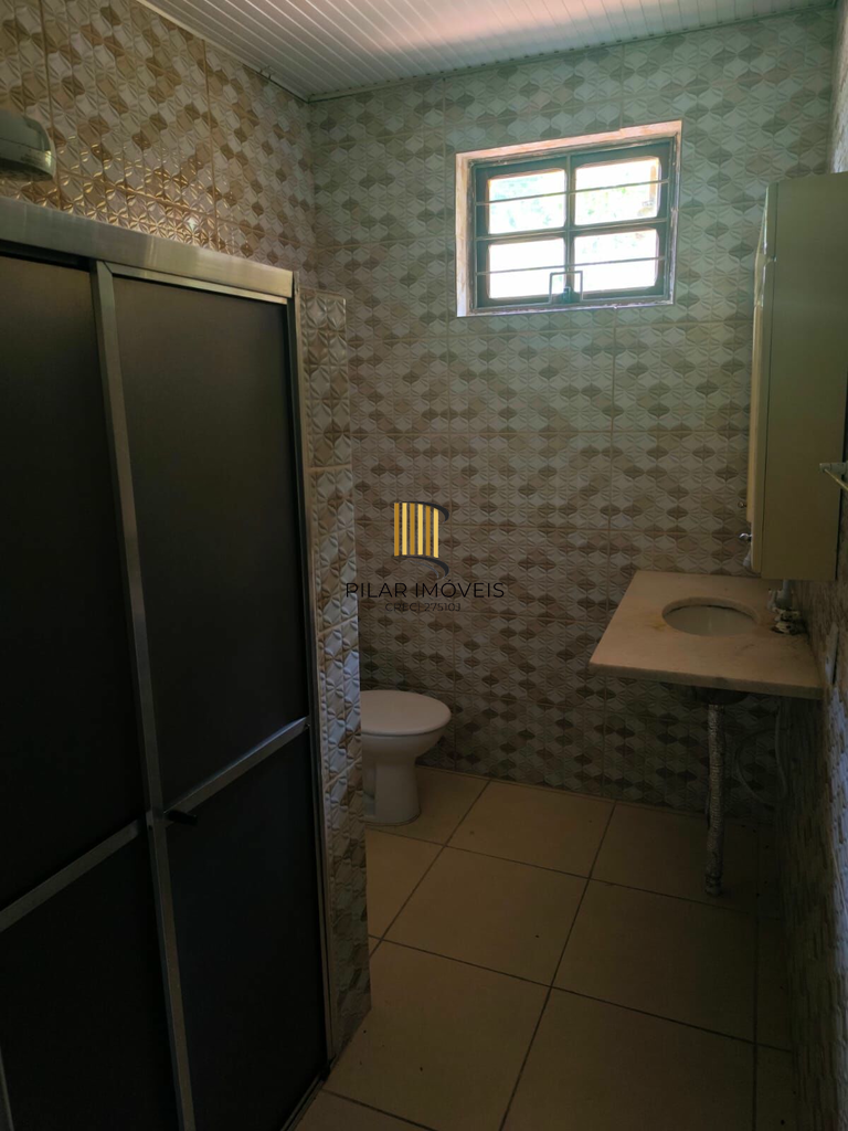 Casa 3 dormitórios no bairro Azenha