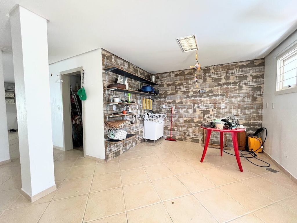 Casa de Condomínio 3 dormitórios no bairro Vila Nova