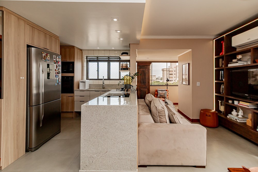 Apartamento 3 dormitórios no bairro Menino Deus