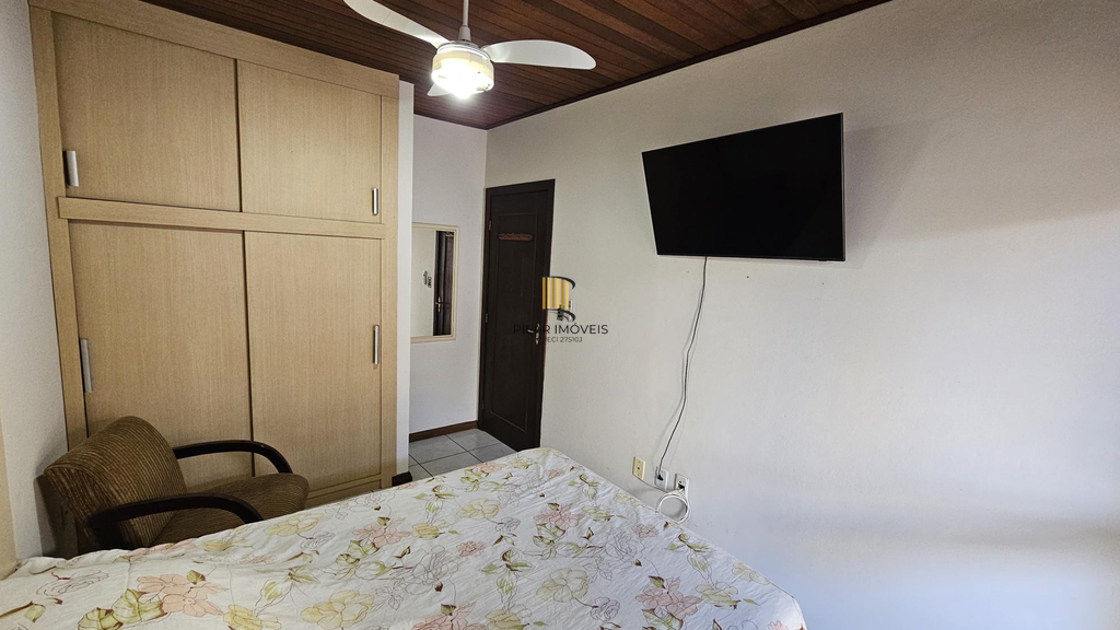 Casa 4 dormitórios no bairro Santo Antônio