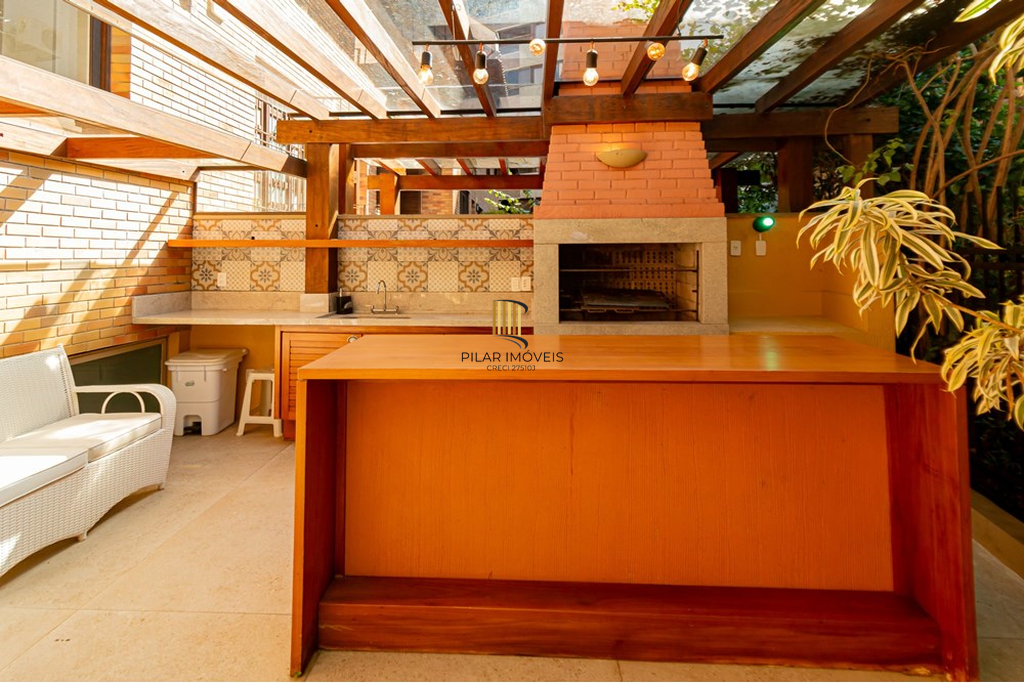 Casa de Condomínio 4 dormitórios no bairro Bela Vista