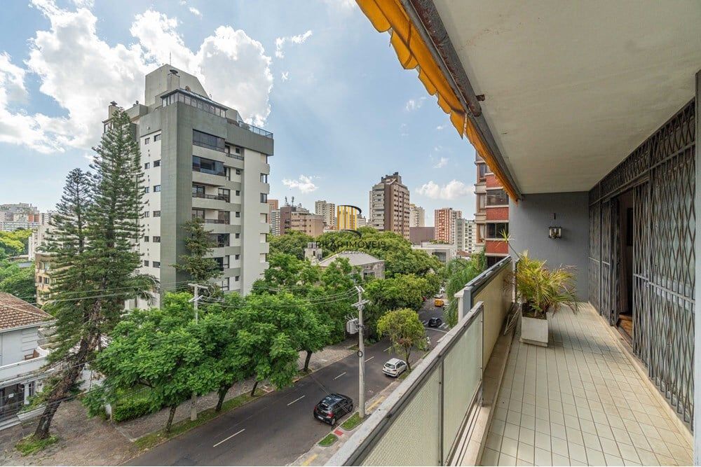 Apartamento 4 dormitórios no bairro Auxiliadora