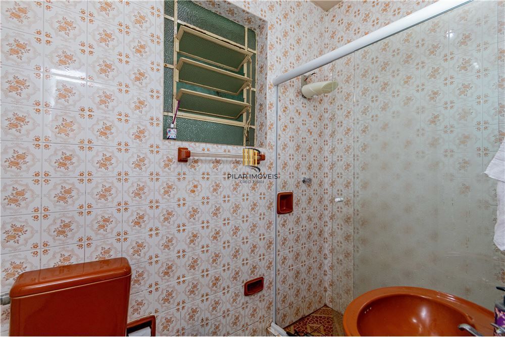 Casa 4 dormitórios no bairro Petrópolis