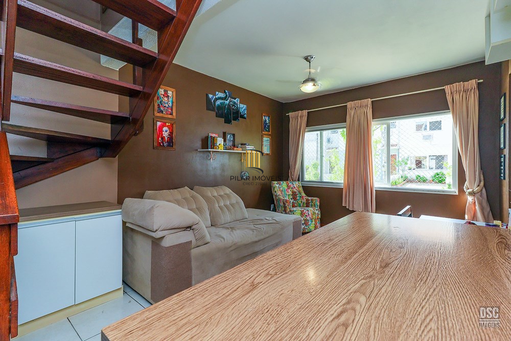 Casa de Condomínio 3 dormitórios no bairro Hípica