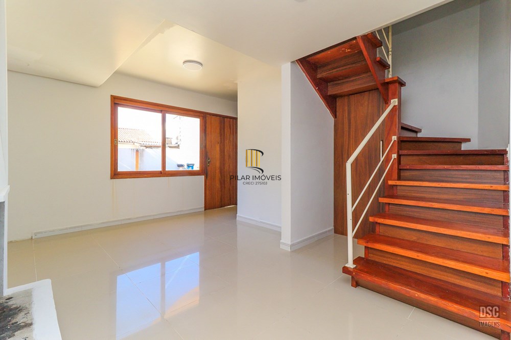 Casa de Condomínio 3 dormitórios no bairro Serraria