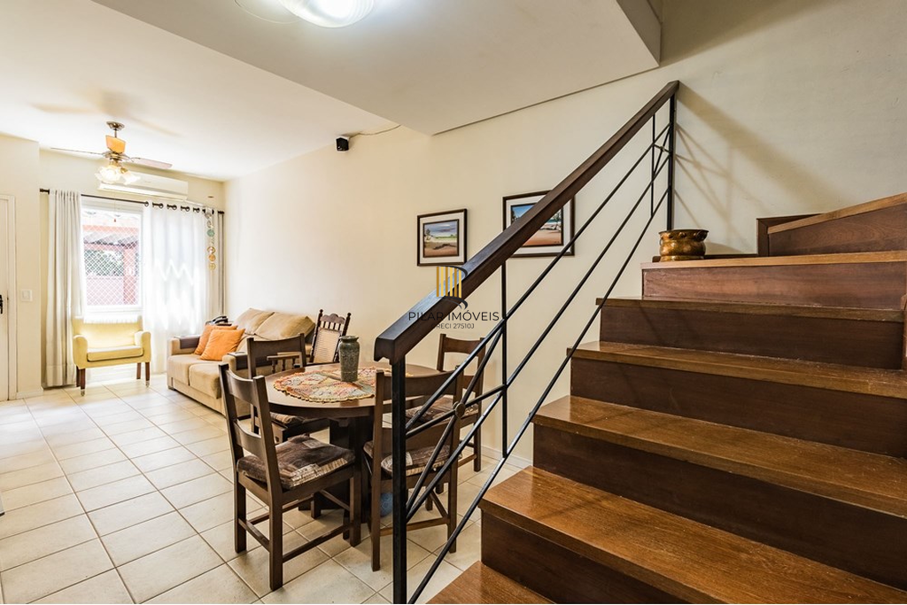 Casa de Condomínio 3 dormitórios no bairro Teresópolis