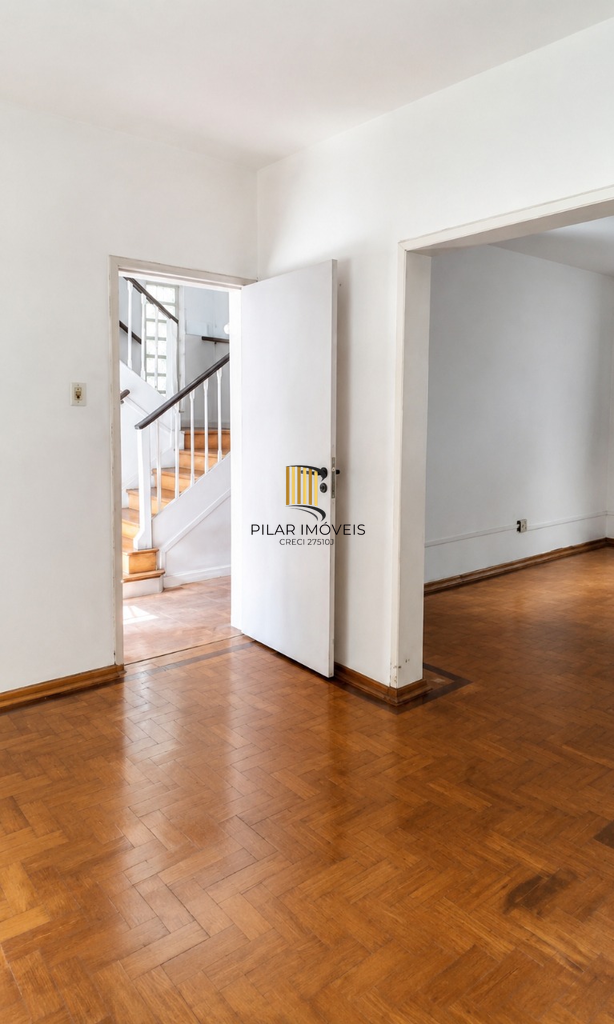 Casa 3 dormitórios no bairro Auxiliadora