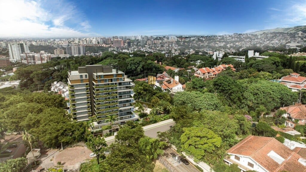 Triplex 5 dormitórios no bairro Três Figueiras