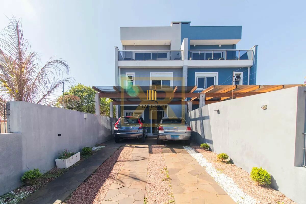 Casa 3 dormitórios no bairro Ipanema