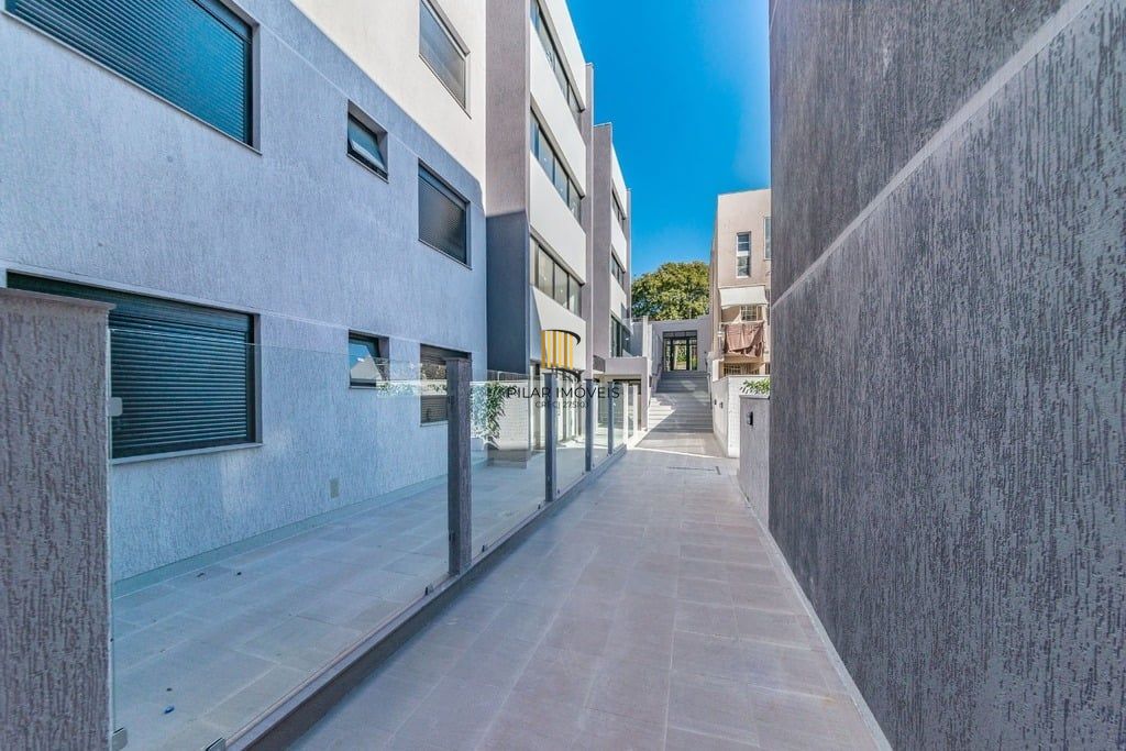Duplex 2 dormitórios no bairro Nonoai