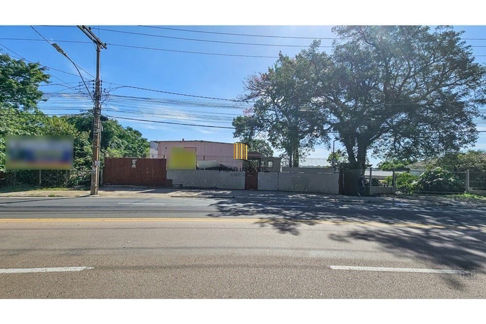 Casa 8 dormitórios no bairro Glória