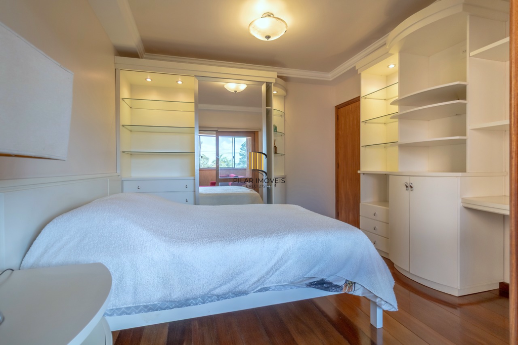 Casa 3 dormitórios no bairro Vila Suzana