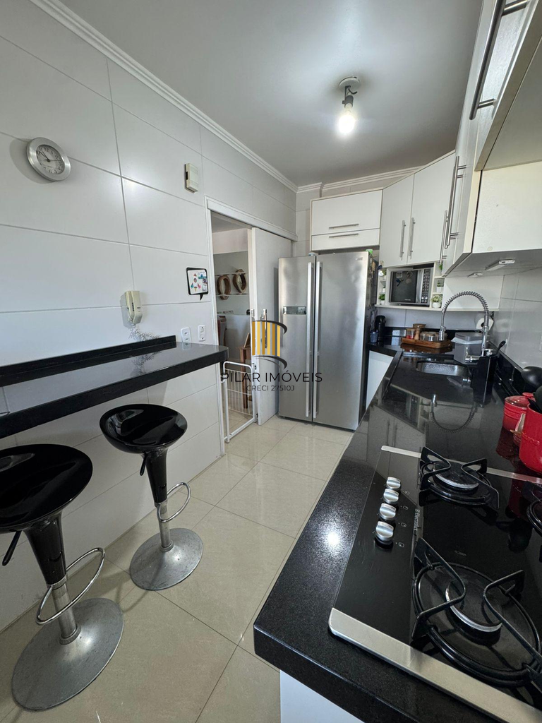 Apartamento 2 dormitórios no bairro Camaquã