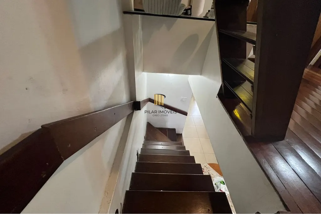 Casa 5 dormitórios no bairro Partenon