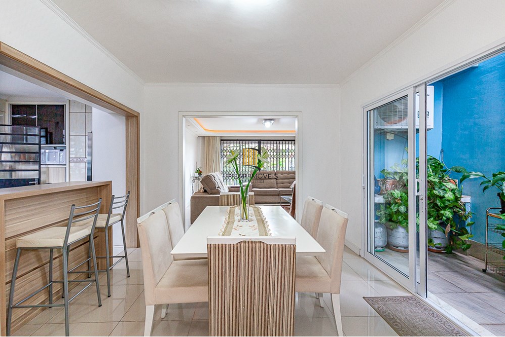 Casa 5 dormitórios no bairro Vila Ipiranga