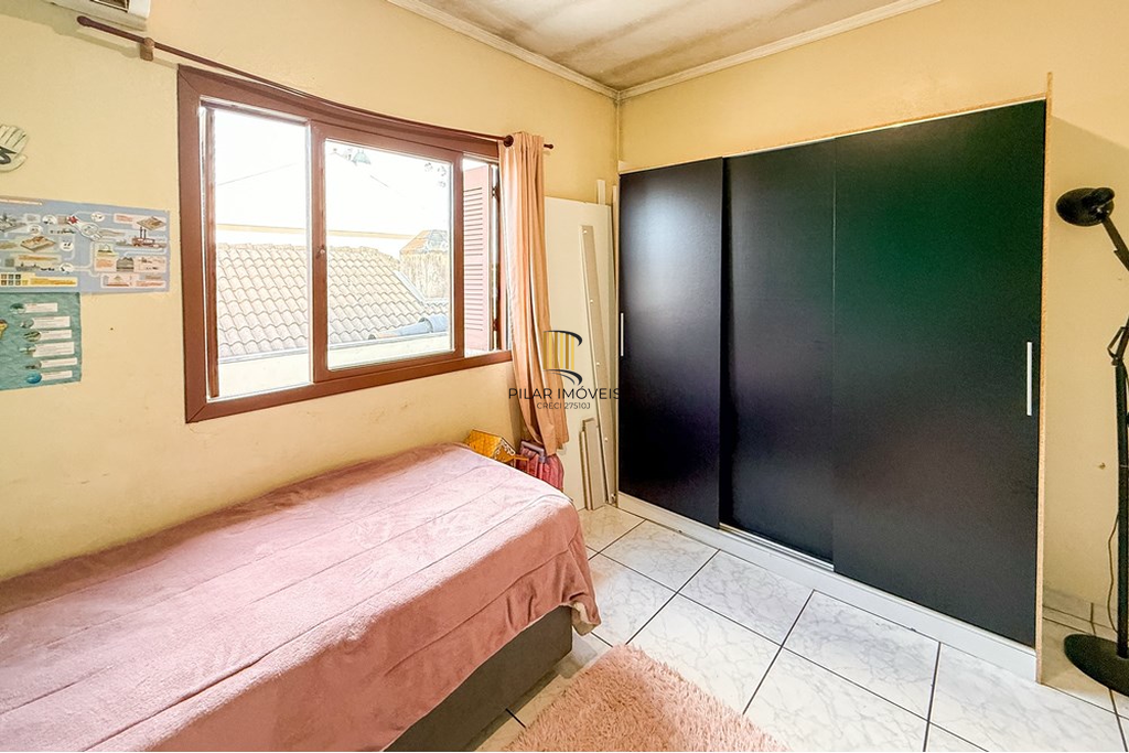 Casa 3 dormitórios no bairro Niterói