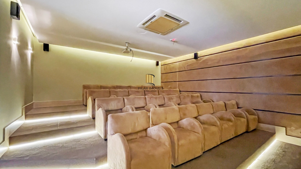 Casa de Condomínio 3 dormitórios no bairro Jardim Carvalho