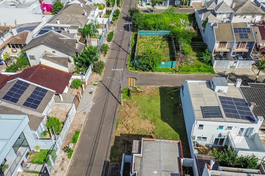 Terreno no bairro Mont Serrat