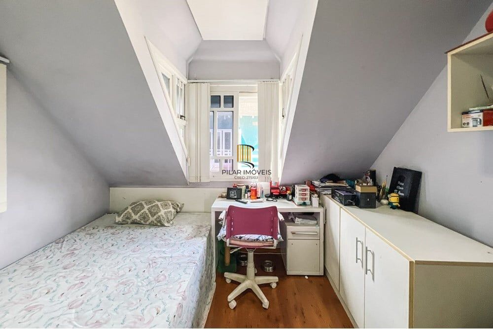 Casa 4 dormitórios no bairro São Luis