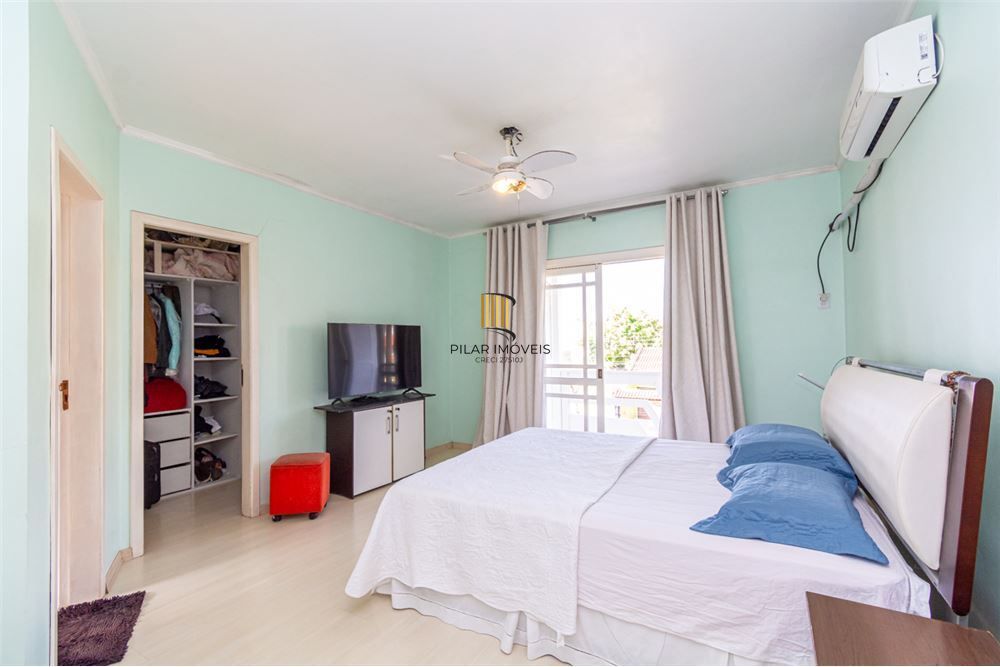 Casa 4 dormitórios no bairro Moinhos de Vento