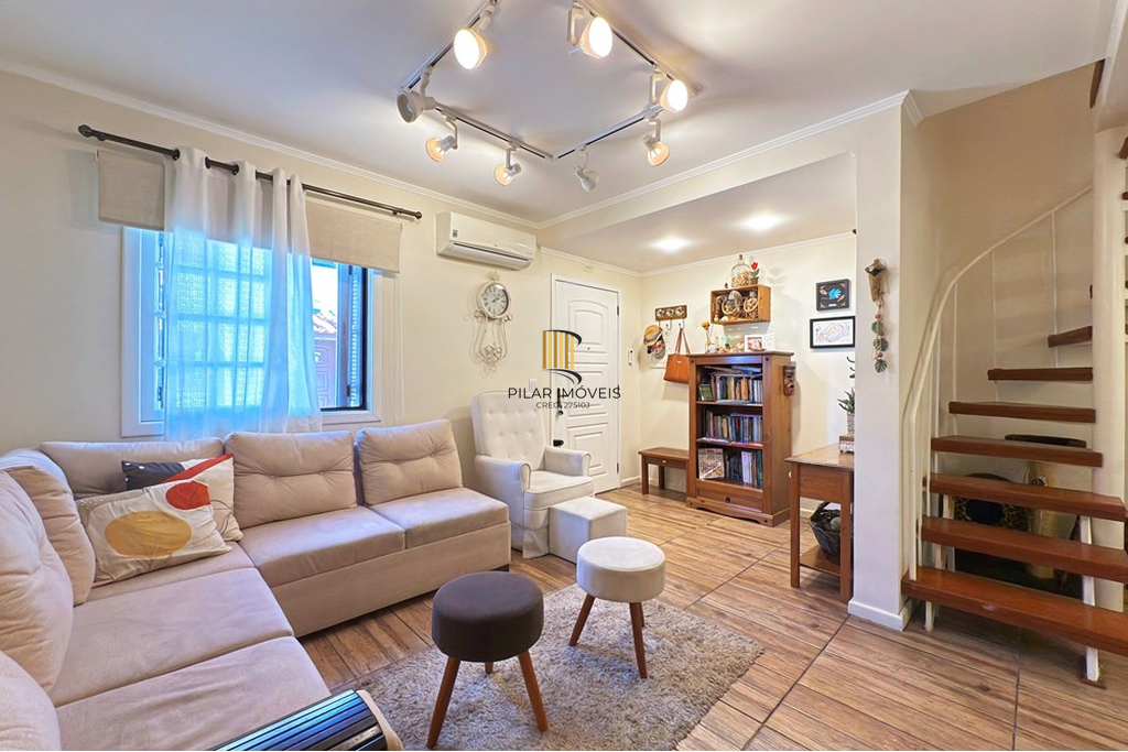 Casa de Condomínio 3 dormitórios no bairro Vila Nova