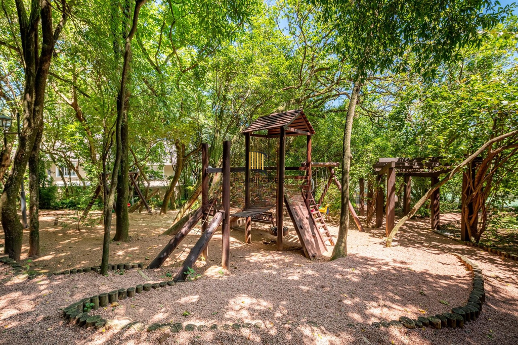 Casa de Condomínio 3 dormitórios no bairro Jardim Carvalho