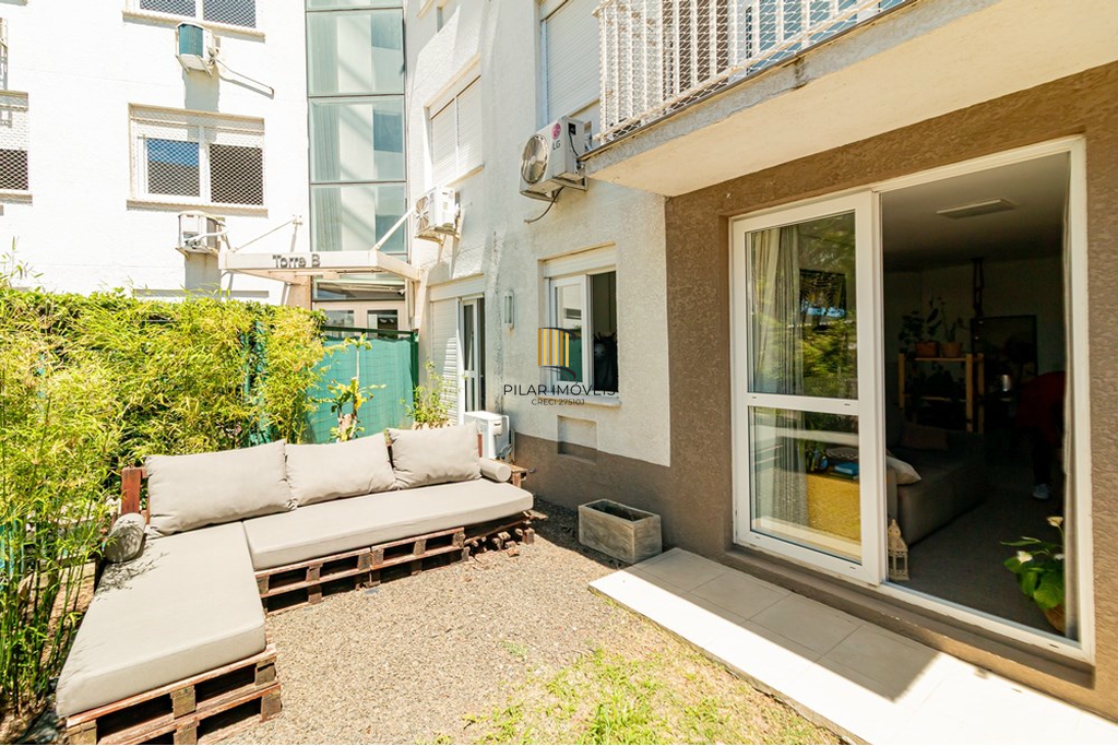 Apartamento 2 dormitórios no bairro Jardim Sabará